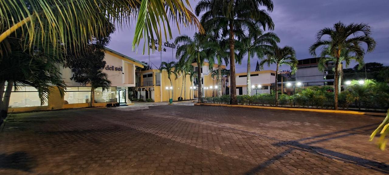 Club Del Sol 3*
